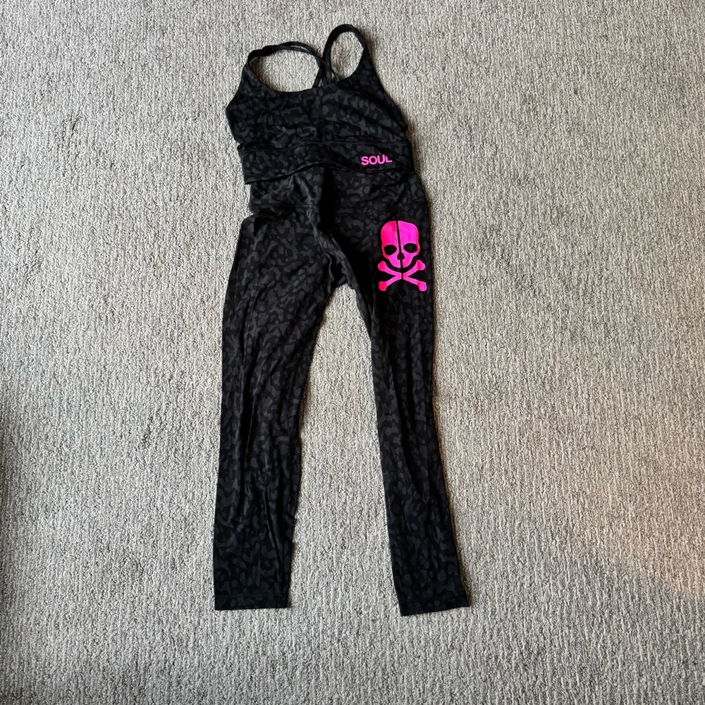SoulCycle x Lululemon workout set